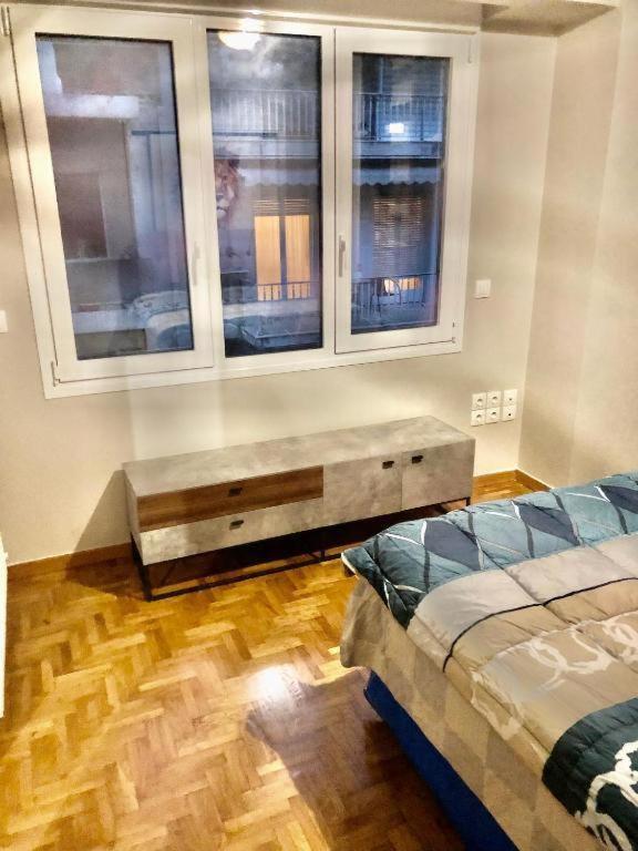 Economy Shared Apartment B In Central Athens Atenas Exterior foto